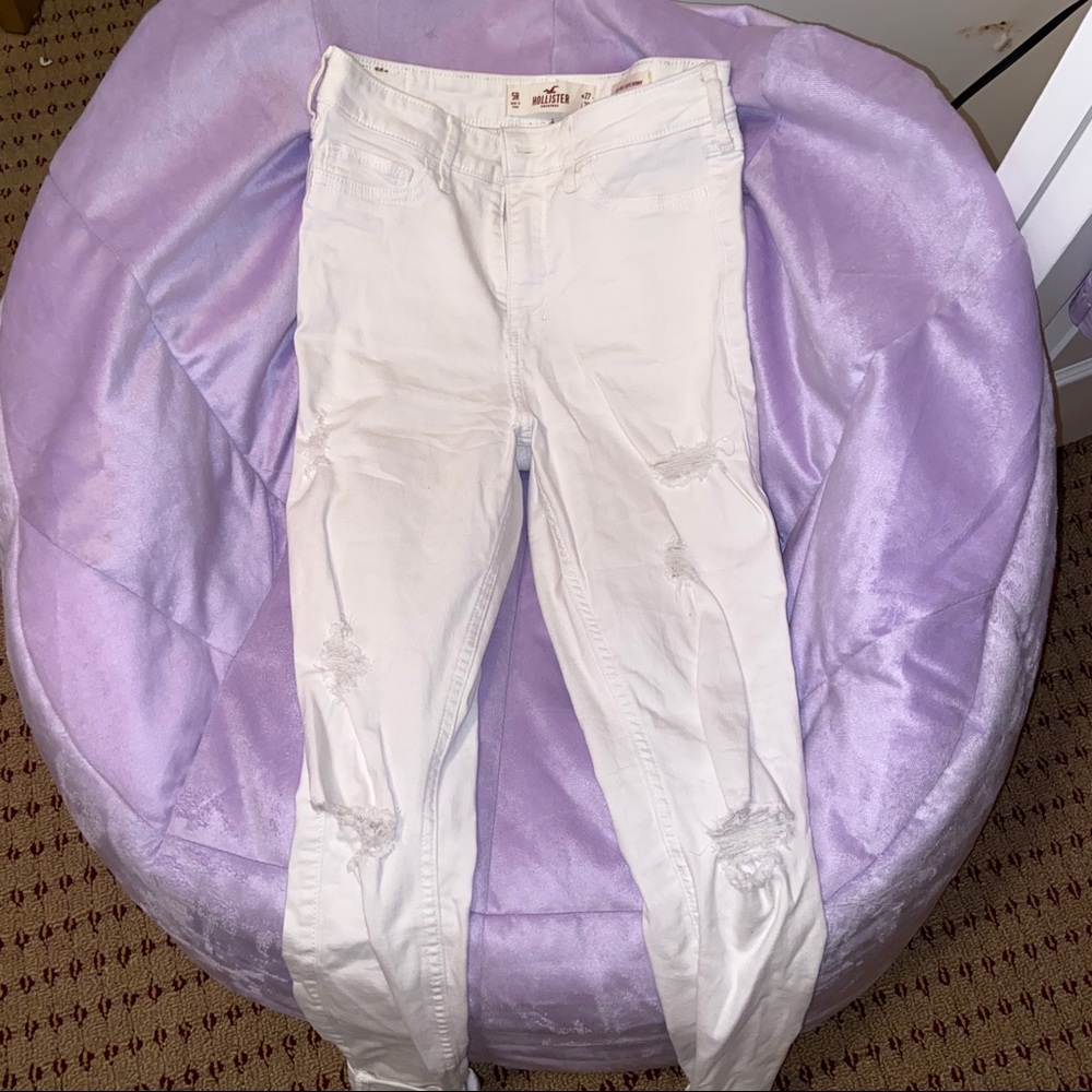 White ripped hollister jeans